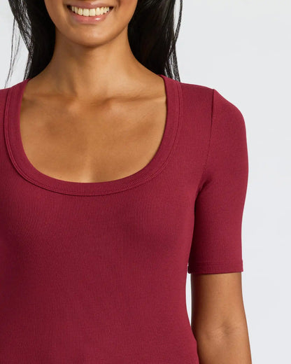 Womens Dark Maroon Ribbed 3/4 Sleeve Scoop Neck Tee