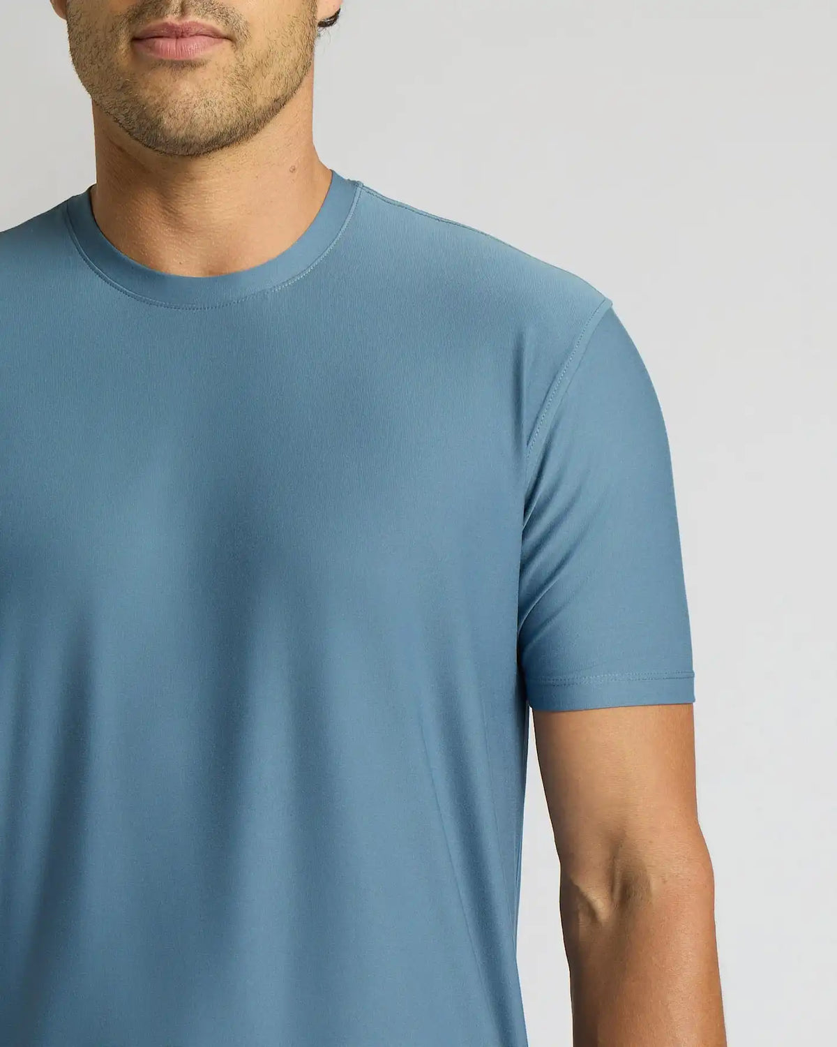 Bluefin Active Curved Hem Crew